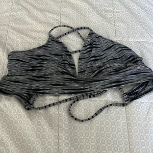 Athleta Bikini Top Size Large